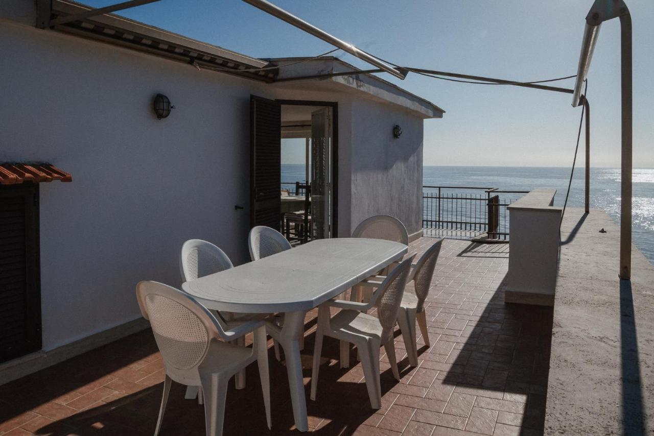 Be Your Home - Appartamento 4 Camere Sul Mare Scesa Al Mare Privata Santa Marinella Dış mekan fotoğraf